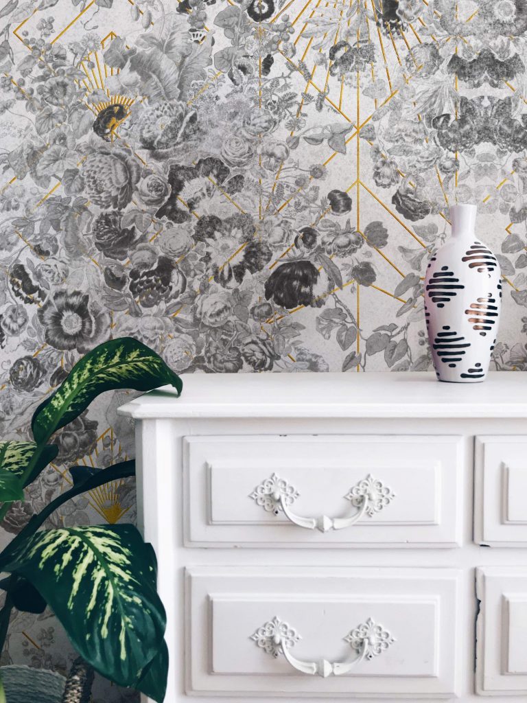 Tapeta Opulence white