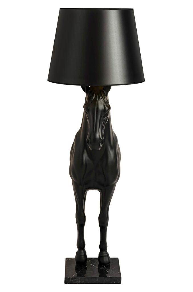 Lampa podłogowa KOŃ HORSE STAND S czarna – włókno szklane